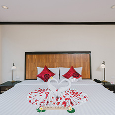 Seafront Superior Room Double Bed